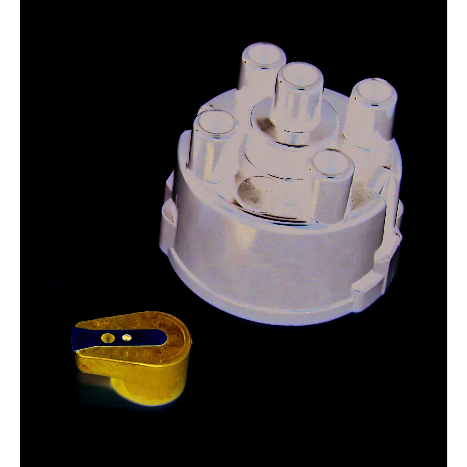 Replacement Cap And Rotor Kit for 4 Cylinder Distributor PerTronix